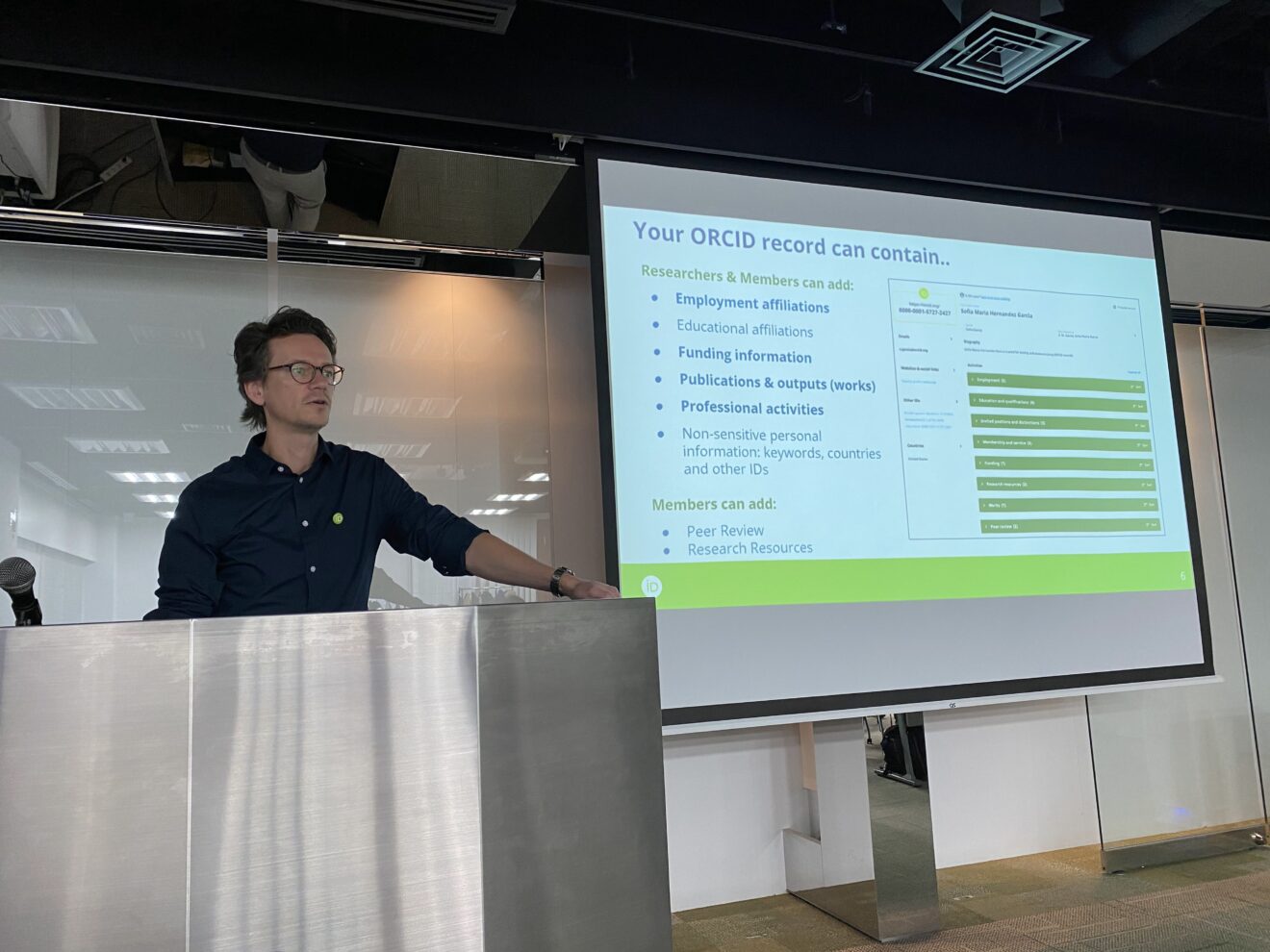 Il più locale necessario, il più internazionale possibile - ORCID